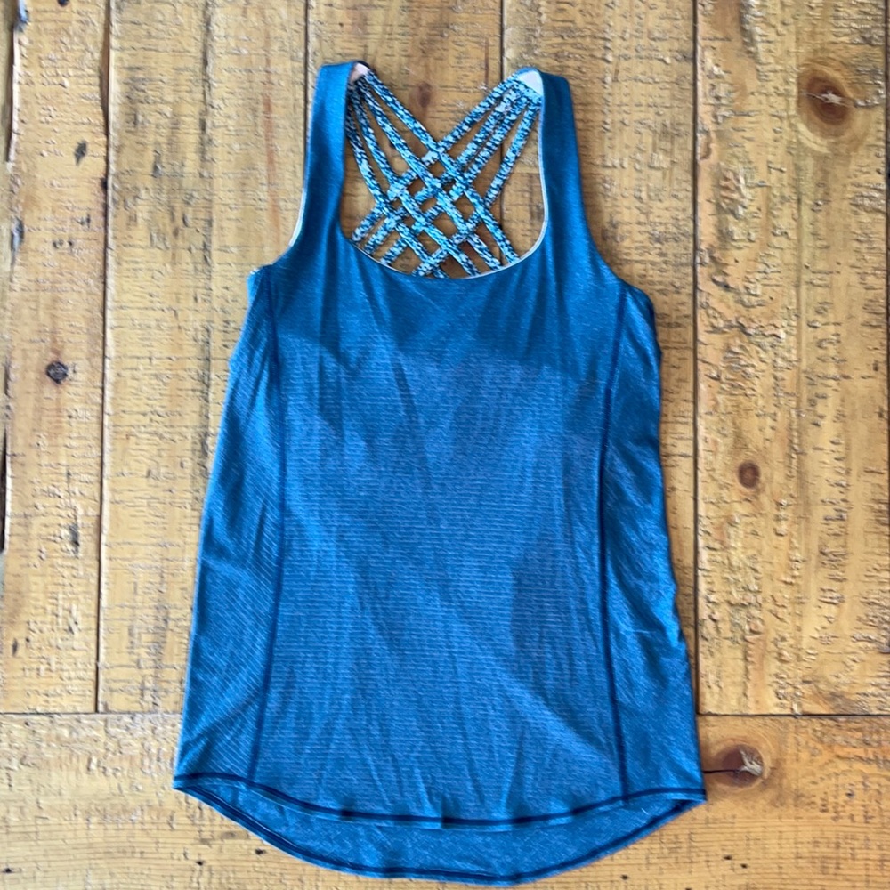 Lululemon Partial Open-Back Bra Tank